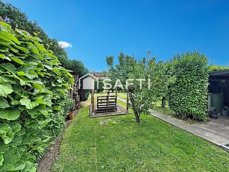 A découvrir sur Comines: charmante maison semi individuelle avec jardin, garage et véranda — photo 1