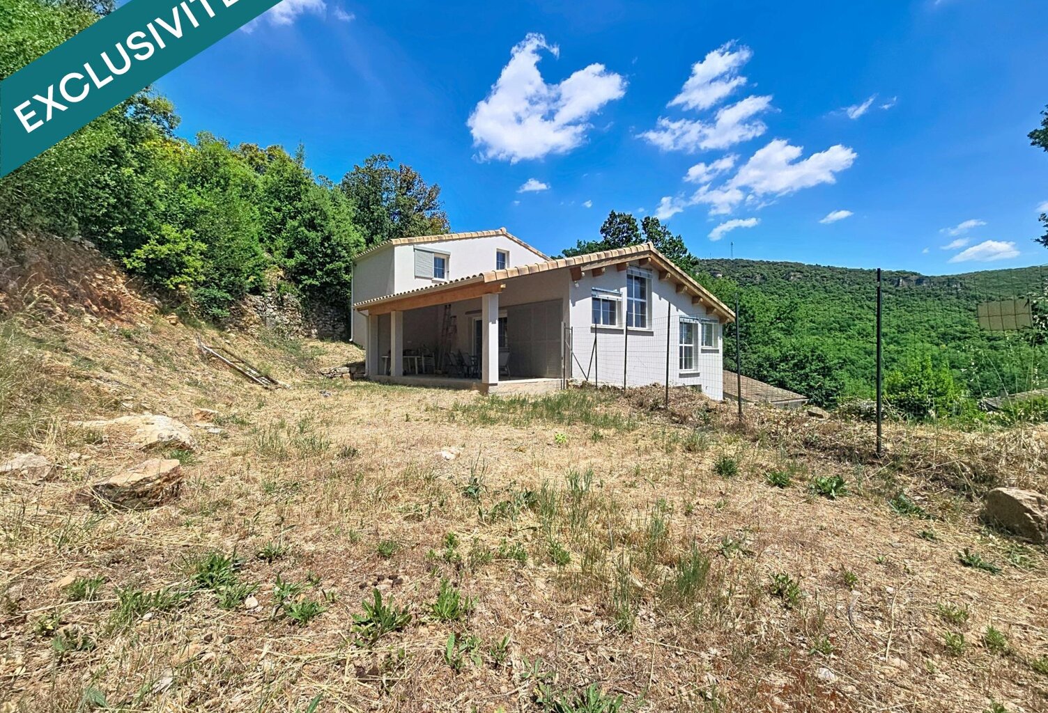 Une villa contemporaine d'exception aux lignes californiennes, avec prestations haut de gamme et vue dominante. — photo 1