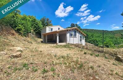 Une villa contemporaine d'exception aux lignes californiennes, avec prestations haut de gamme et vue dominante. — photo du bien