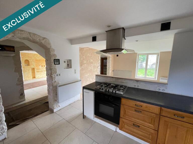 Maison en pierre de 127m² , dépendances — photo 1