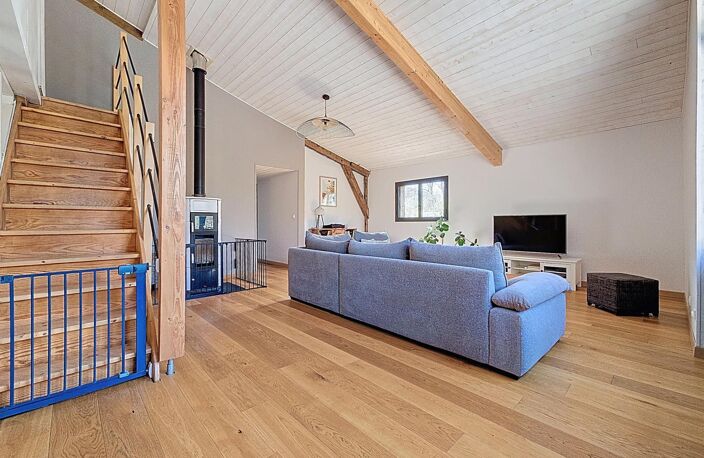 Superbe maison de caractère implantée sur son grand terrain — photo 4