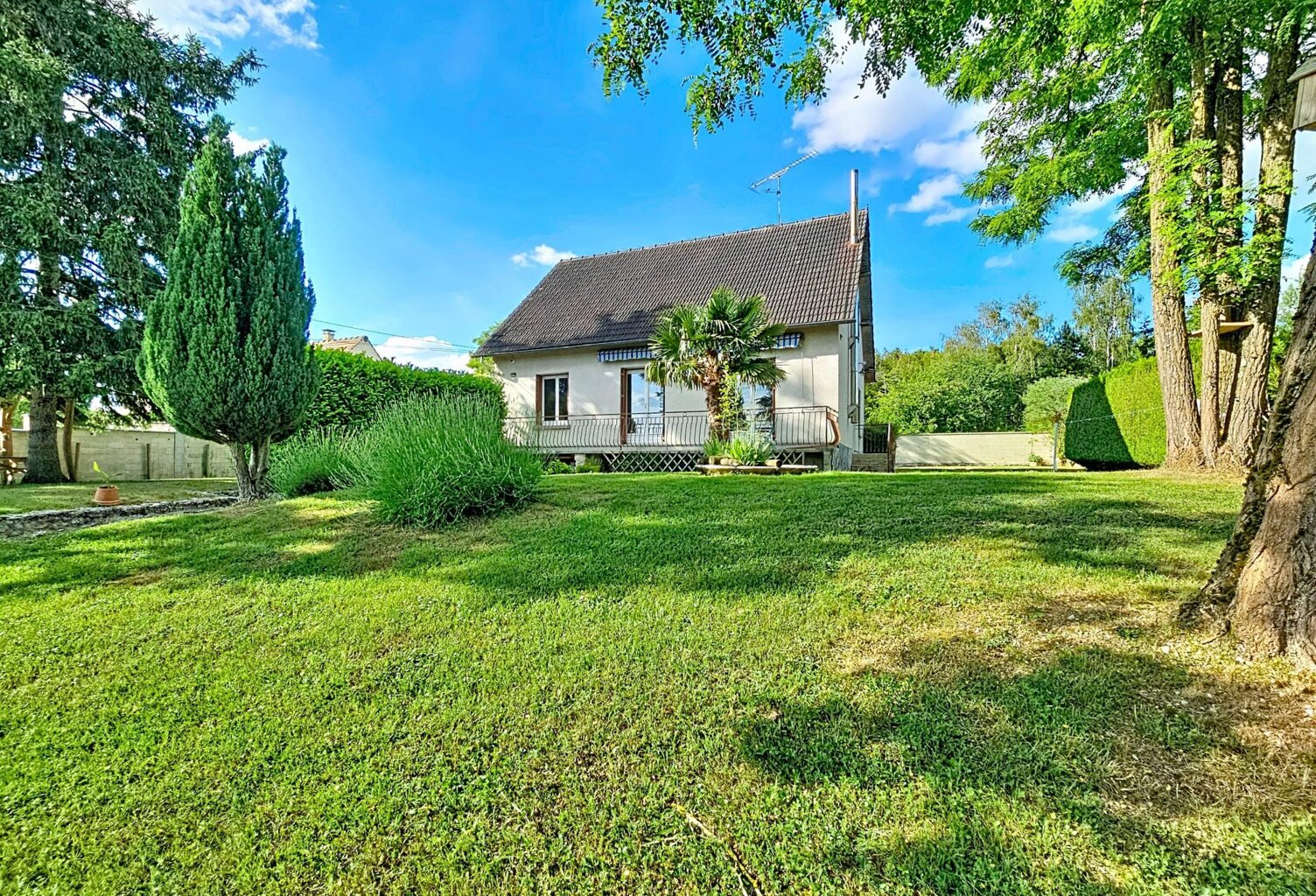 Maison de 130m² sur terrain paysager de 1500m² Donnemarie — photo 1