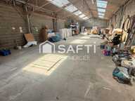 Local garage — photo 2