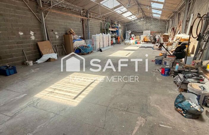 Local garage — photo 2