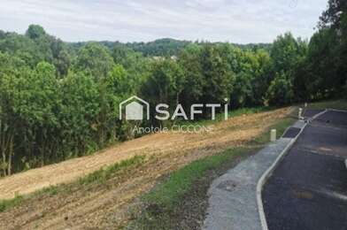 Terrain  74500 €