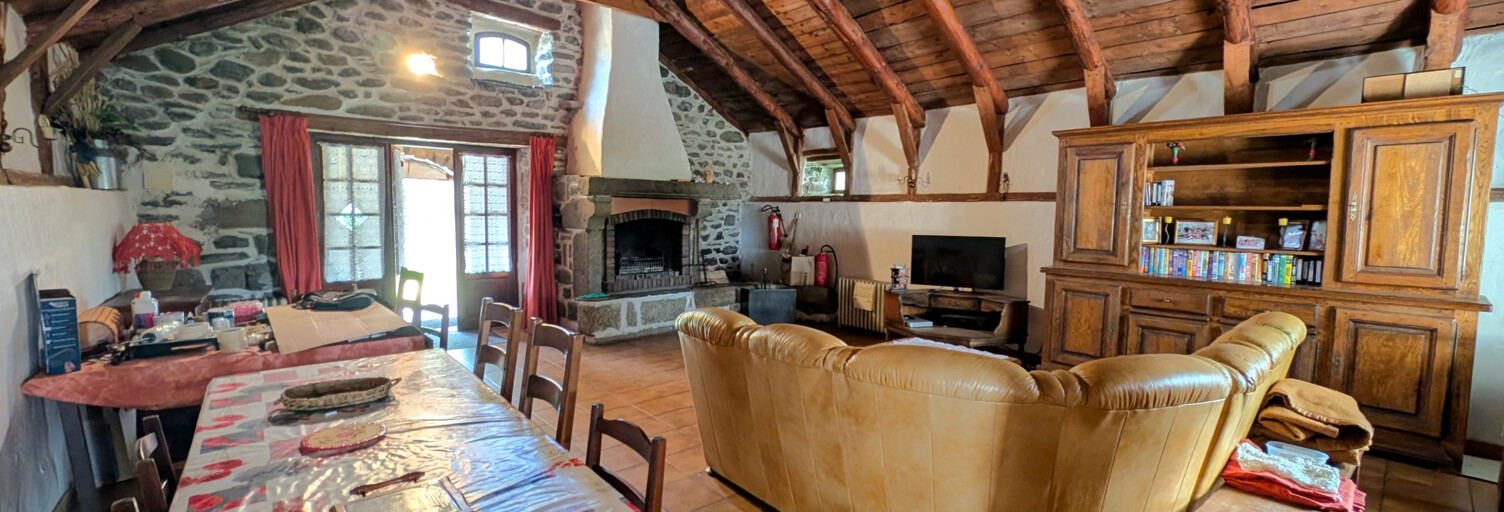 Maison 7 Pièces 175 m² à vendre à Freycenet-la-Cuche (43150)