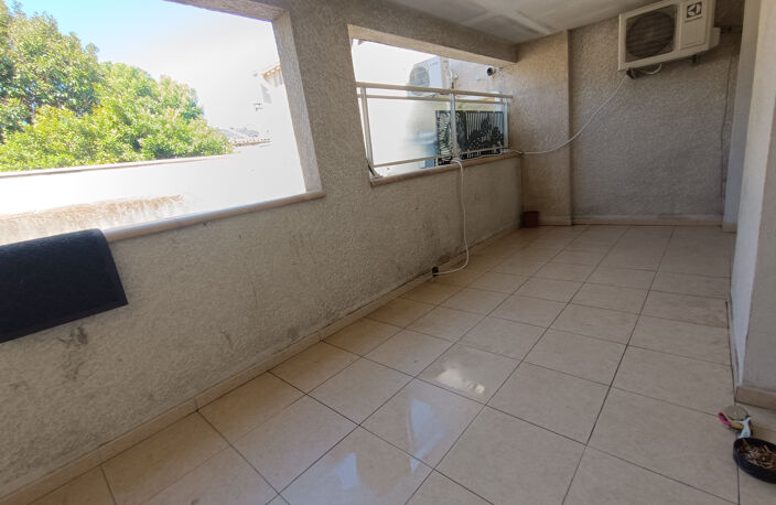 appartement de type 3 avec terrasse et place de stationnemen — photo 2