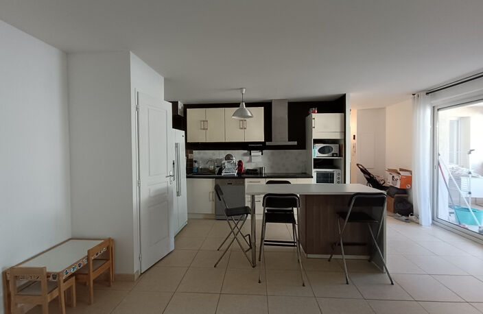 appartement de type 3 avec terrasse et place de stationnemen — photo 3