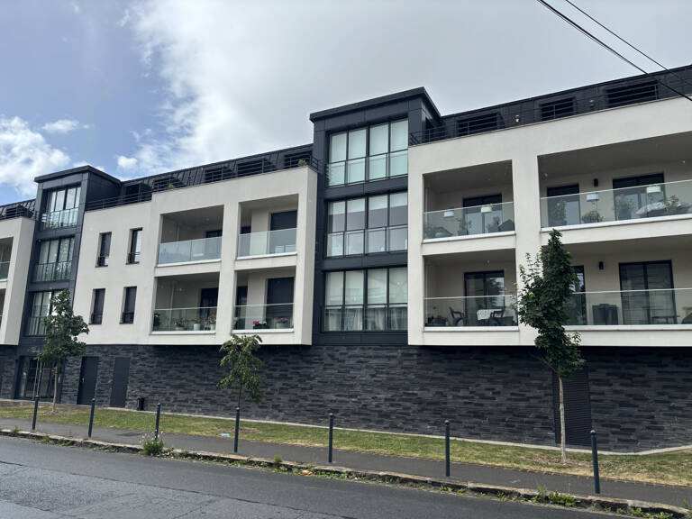 Appartement à acheter à Ste Geneviève des Bois avec FLOR'IMM — photo 1
