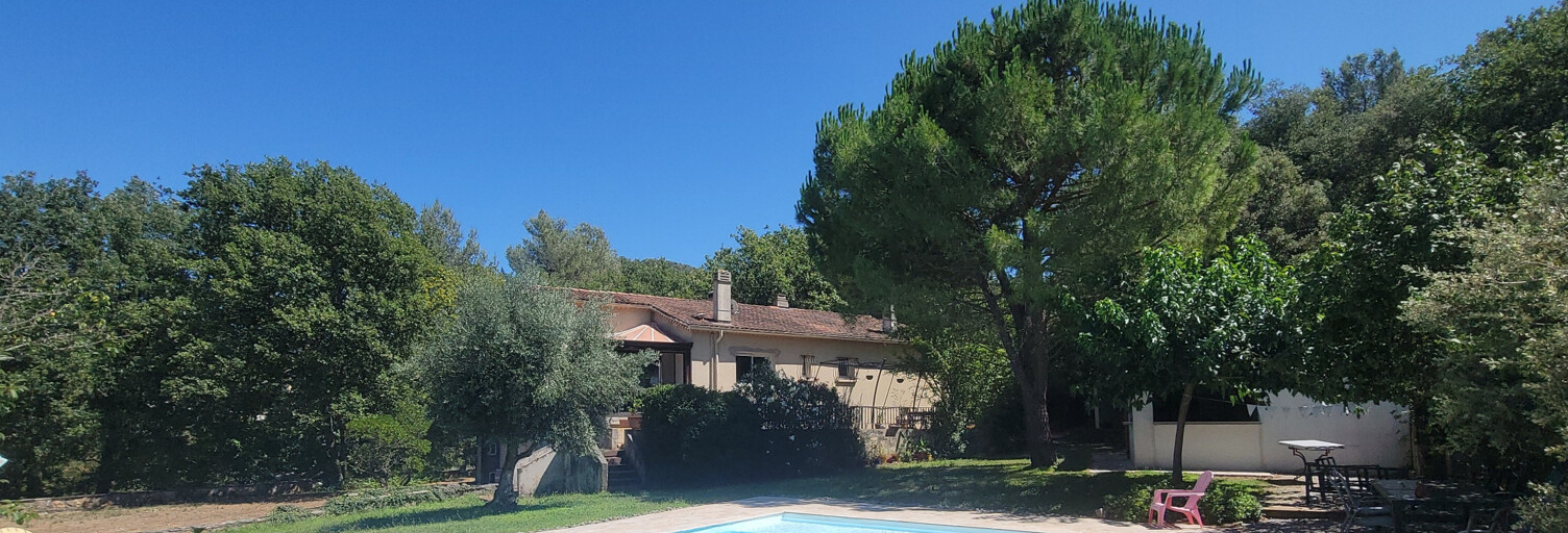 Maison 8 Pièces 193 m² à vendre à Évenos (83330)