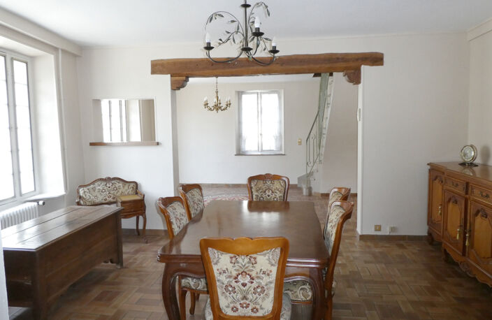 MAISON FAMILIALE EN CENTRE VILLAGE — photo 3