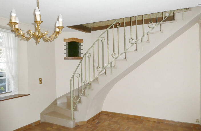 MAISON FAMILIALE EN CENTRE VILLAGE — photo 5