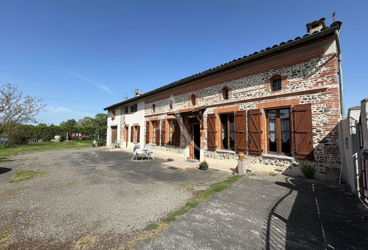 TOULOUSE 31200 ? MAISON DE CARACTÈRE AVEC FORT POTENTIEL DE DIVISION SUR 1861 m² — photo 1
