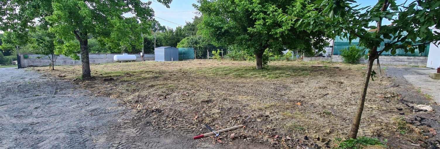 Terrain  787 m² à vendre à Prignac-et-Marcamps (33710)