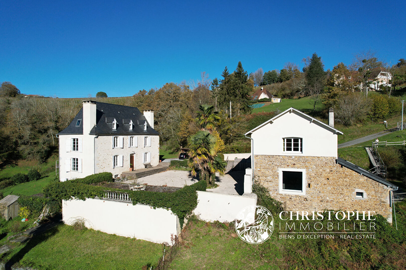 Villa / Maison  T12 à vendre Pau 64000