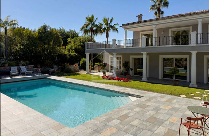 Villa grand standing  Mougins  264 m²  sur 1 644 m² — photo 2
