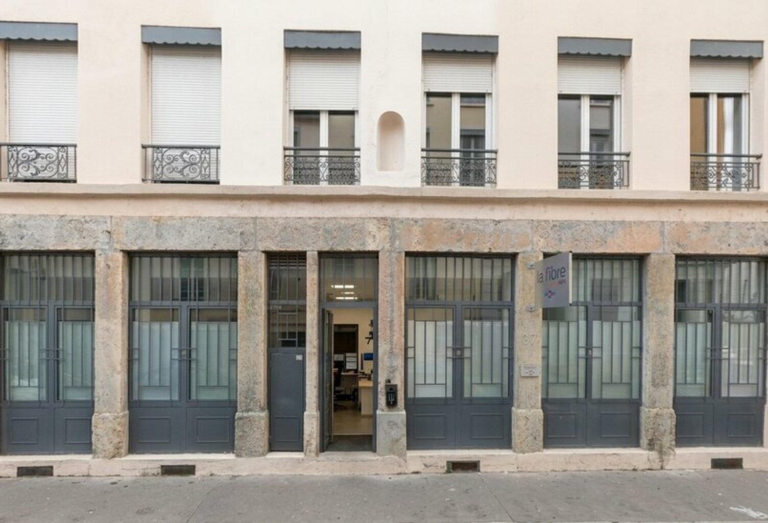 LOCAL COMMERCIAL à LOUER — photo 1