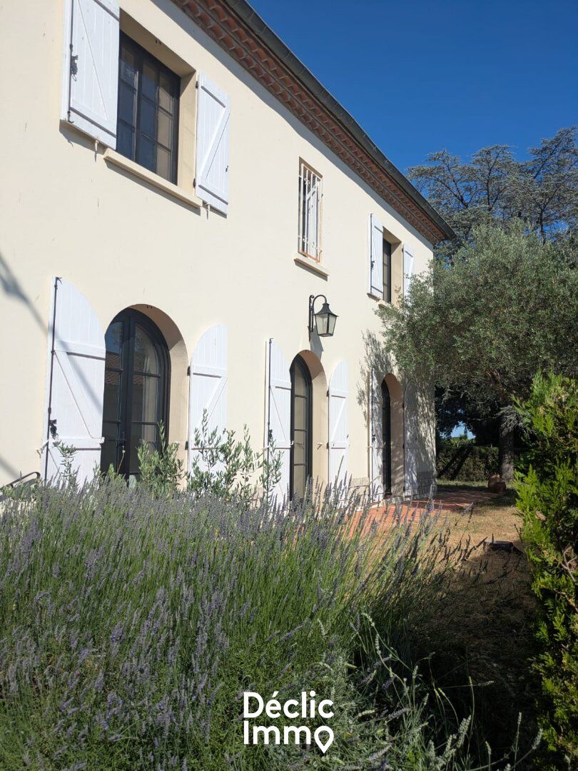 Villa / Maison  T7 à louer Crès (Le) 34920