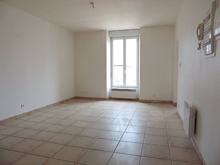 SEVERAC LE CHÂTEAU : T3 duplex traversant & lumineux de 70.50 m² — photo 1