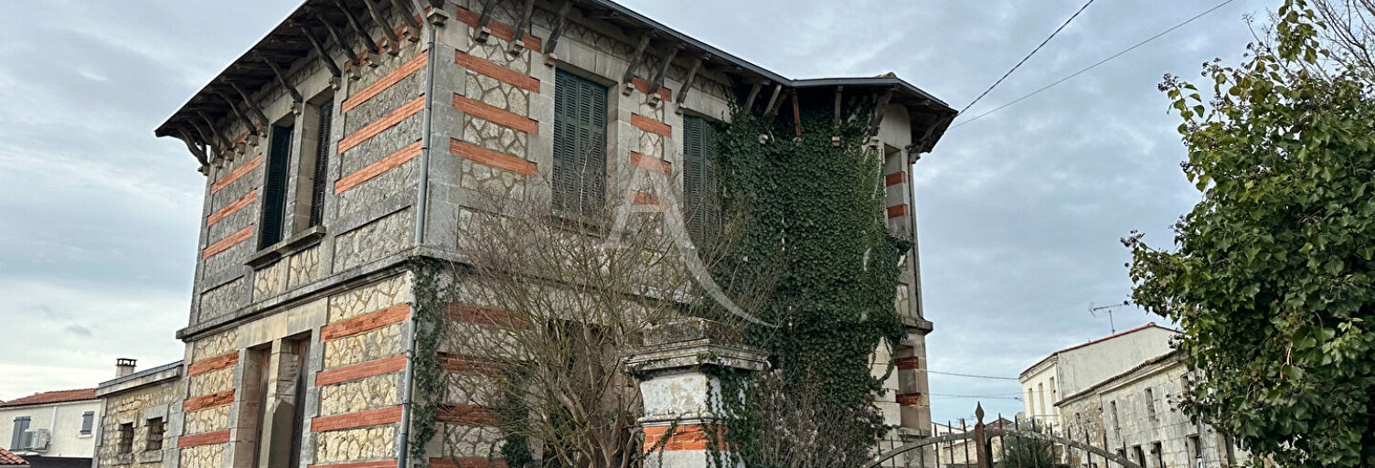 Maison 10 Pièces 434 m² à vendre à Rochefort (17300)