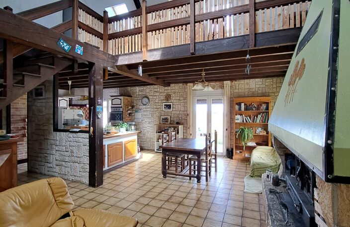 Vente Maison/villa 4 pièces — photo 2