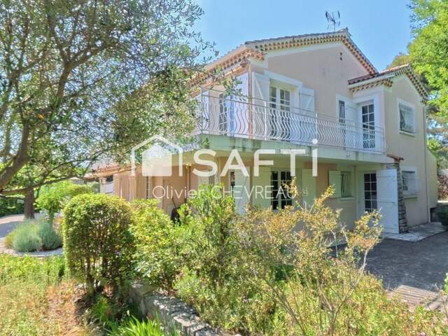 Grande villa familiale 6 chambres vue dégagée — photo du bien