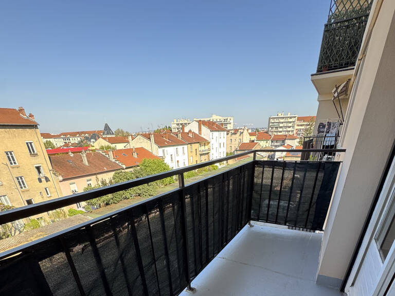 Appartement T4 à rafraichir  Villeurbanne — photo 1