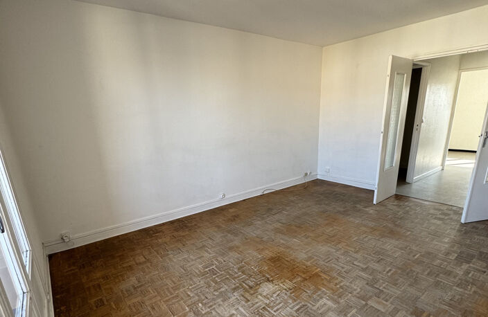 Appartement T4 à rafraichir  Villeurbanne — photo 2