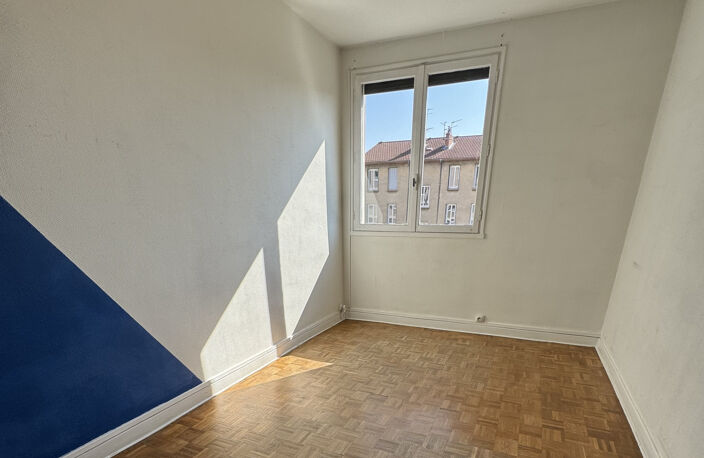 Appartement T4 à rafraichir  Villeurbanne — photo 4