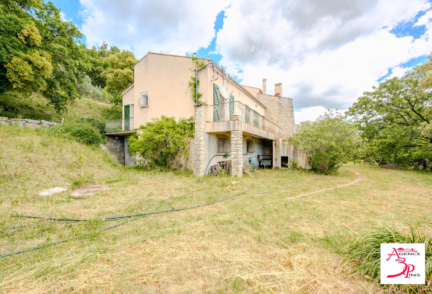 À quelques minutes du village de Collobrières, au cœur d'un envi — photo 1