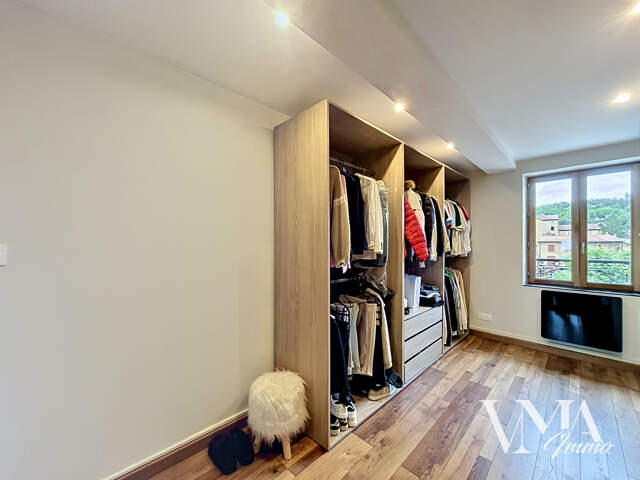 Appartement 4 pièces — photo du bien