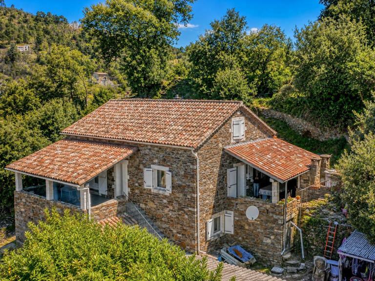 Mas dominant le village — photo 1