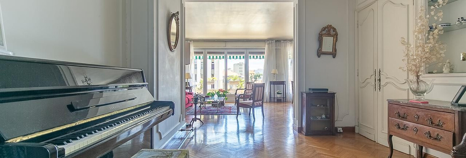 Appartement 4 Pièces 110 m² à vendre à Marseille 8 (13008)