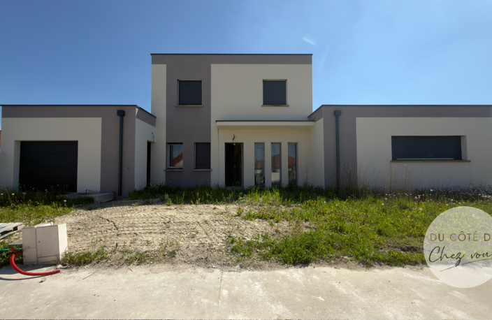 Vente d'une maison neuve à Saint André les Vergers, avec pis — photo 2
