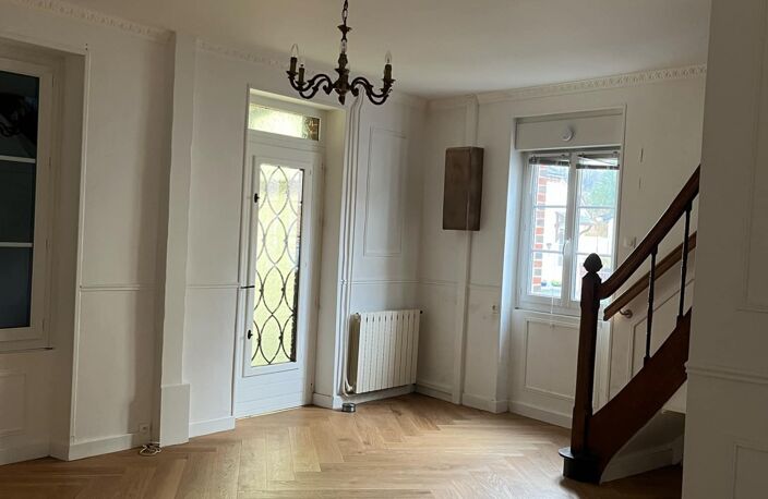 Location Maison de ville 6 pièces — photo 3