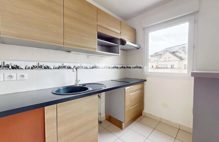 A LOUER - Appartement de 2 pièces avec PARKING — photo 5