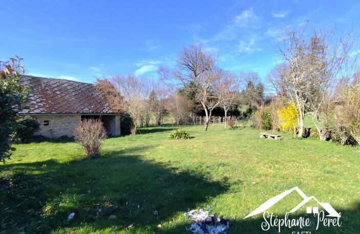Maison avec grange et panneaux solaires à rénover - Fort potentiel ! — photo 4