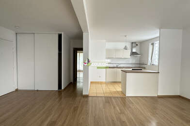 Appartement 4 pièces 810 €