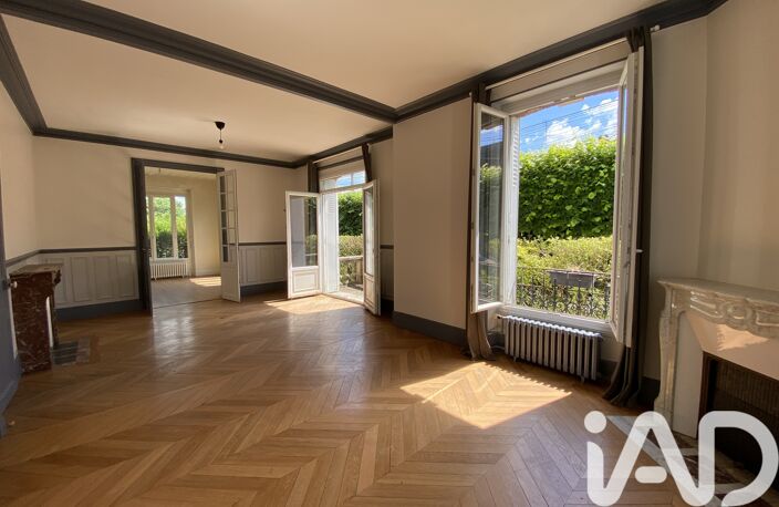 Vente Maison de ville 8 pièces — photo 2