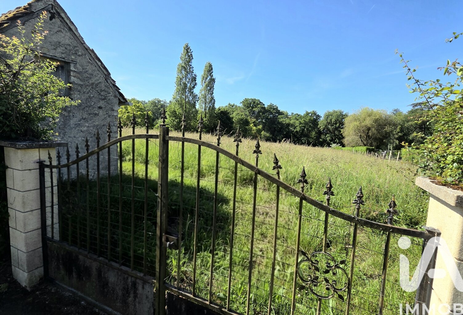 Vente Terrain 3 122 m&sup2; — photo 1