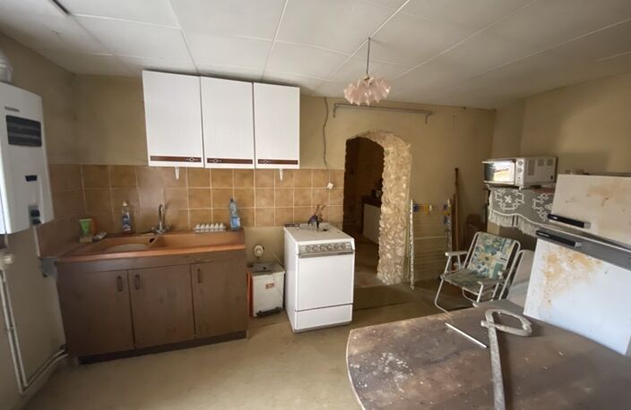 Maison en pierre de 3 pièces principales — photo 4
