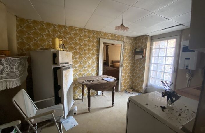 Maison en pierre de 3 pièces principales — photo 5