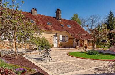 Maison en pierre de 13 pièces principales — photo du bien
