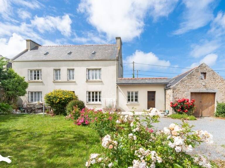 Maison en pierre de 10 pièces principales — photo 1