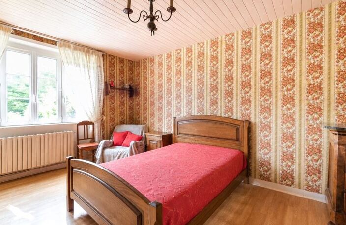 Maison en pierre de 10 pièces principales — photo 3