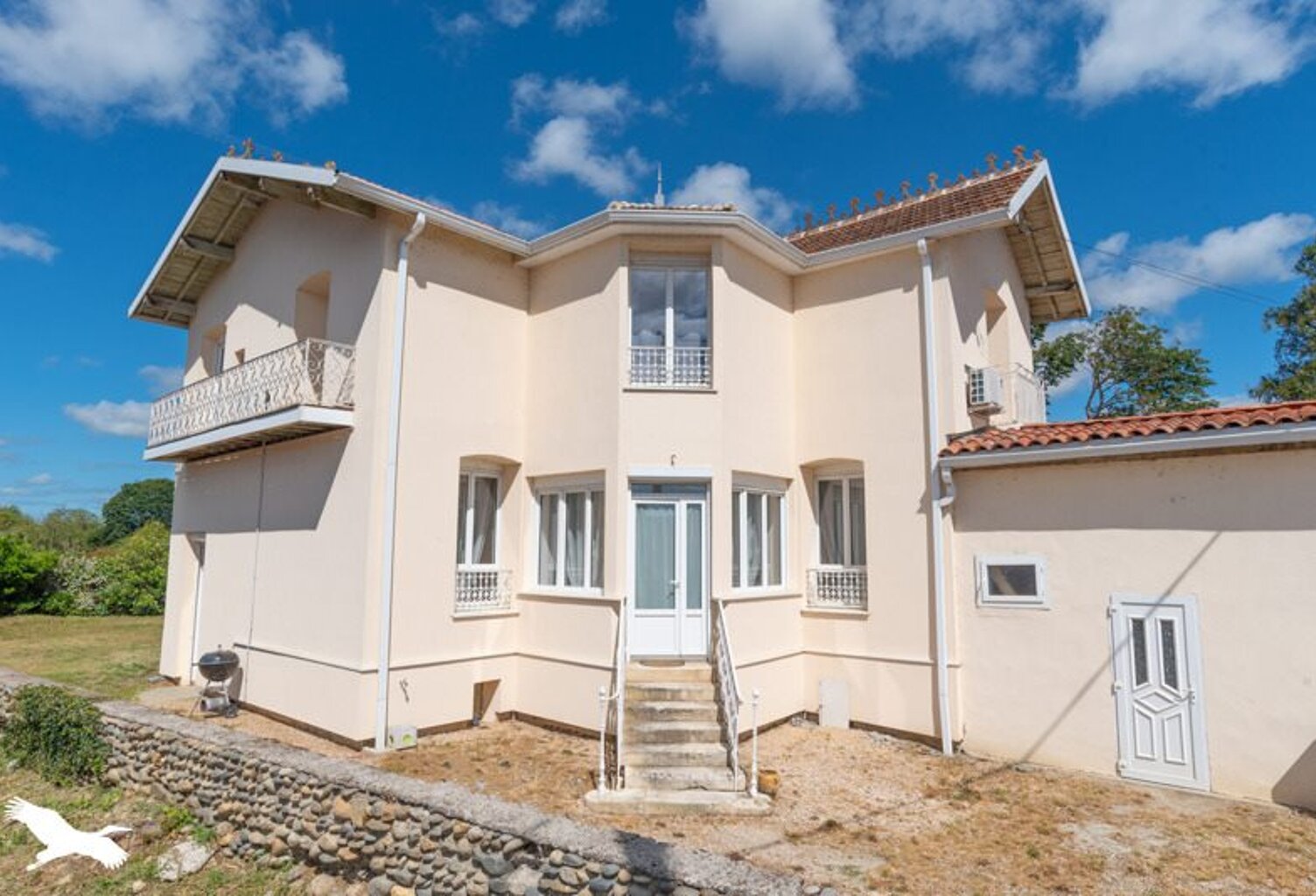 Maison de bourg de 7 pièces principales — photo 1