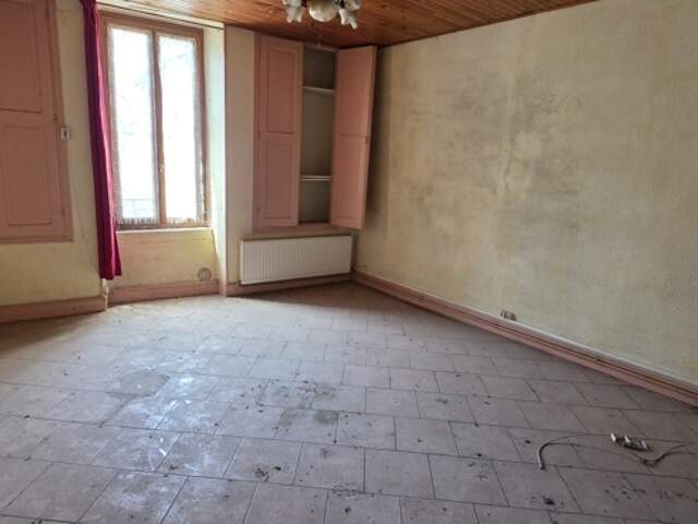 Maison de ville de 6 pièces principales — photo du bien