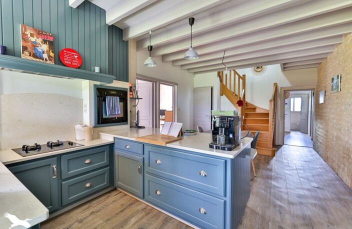 Maison en pierre de 6 pièces principales — photo 3