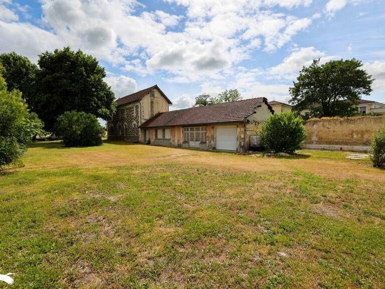 Maison en pierre de 3 pièces principales — photo 1