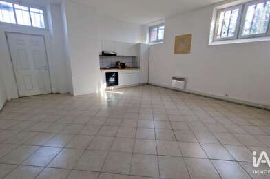 Bureau  400 €